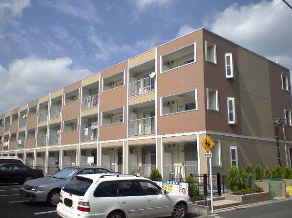 グリーンヒルズ大澤B の物件外観写真